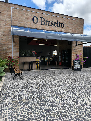 O BRASEIRO ARARAS